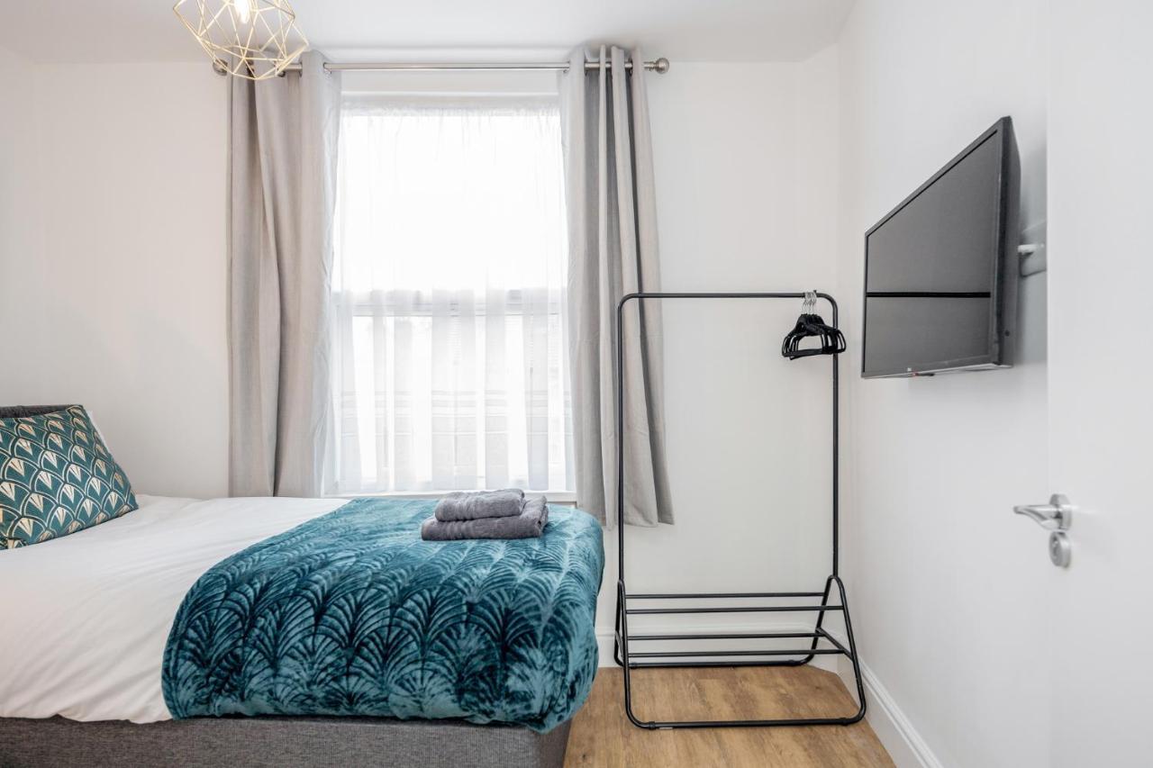 Modern Cosy London Flat By Damask Homes Ilford Dış mekan fotoğraf