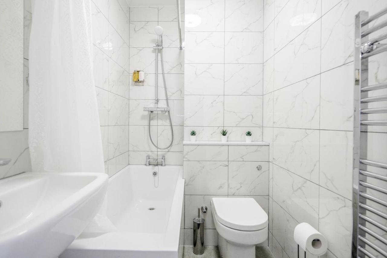 Modern Cosy London Flat By Damask Homes Ilford Dış mekan fotoğraf